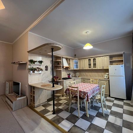 Apartment On Baseinaya Street 13 Kijev Kültér fotó